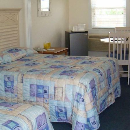 The Colony Beach Motel Dennisport Buitenkant foto